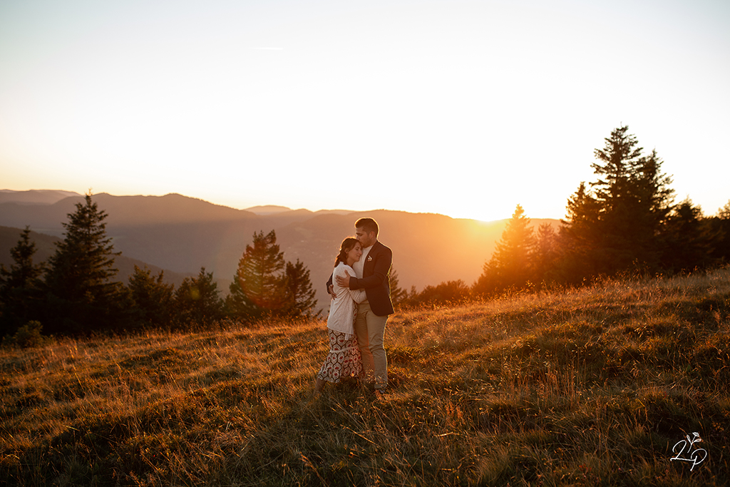 LaurianePujo_Photographe des familles et des gens qui s'aiment - photo d'engagement d'un couple